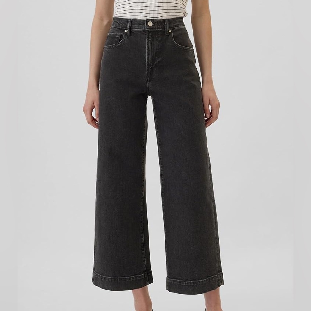 Gap High Rise Wide Leg Cropped Jeans